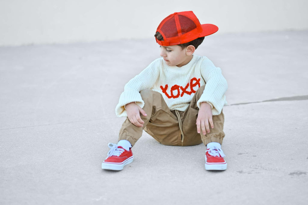 XOXO handbestickter Pullover
