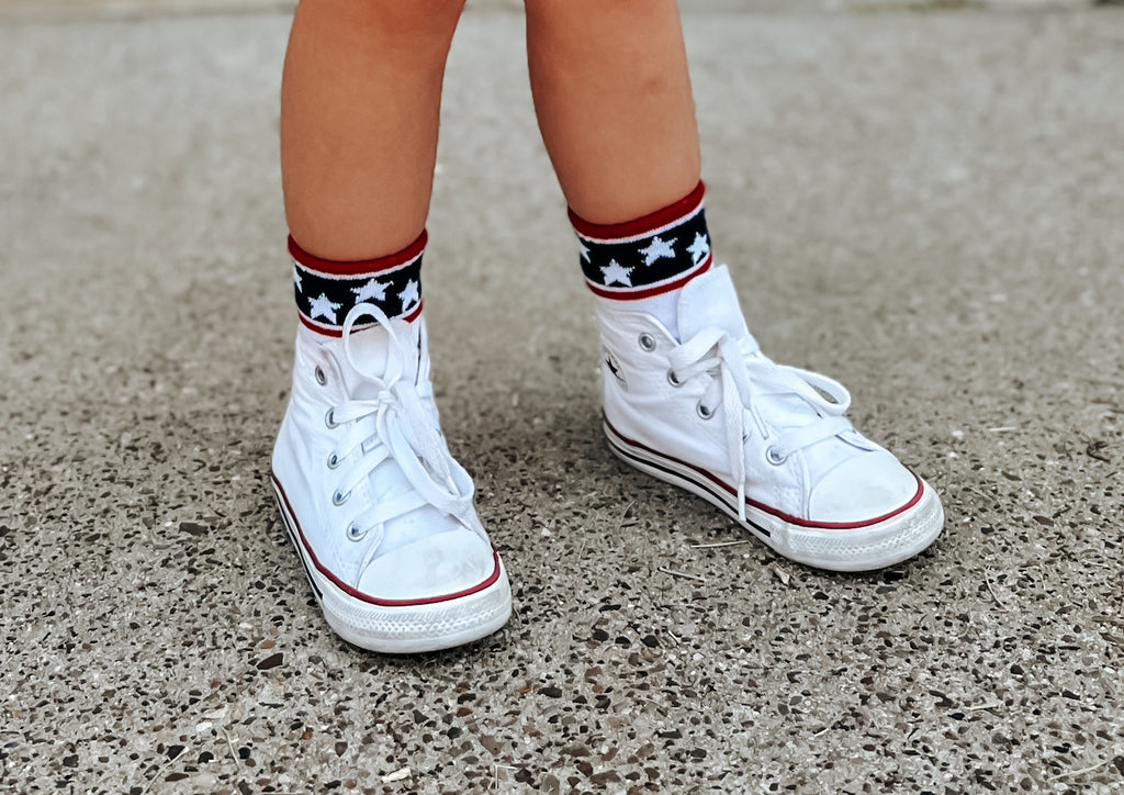 Stars and Stripes Socken zum 4. Juli – Größen für Babys, Kleinkinder, Kinder und Erwachsene