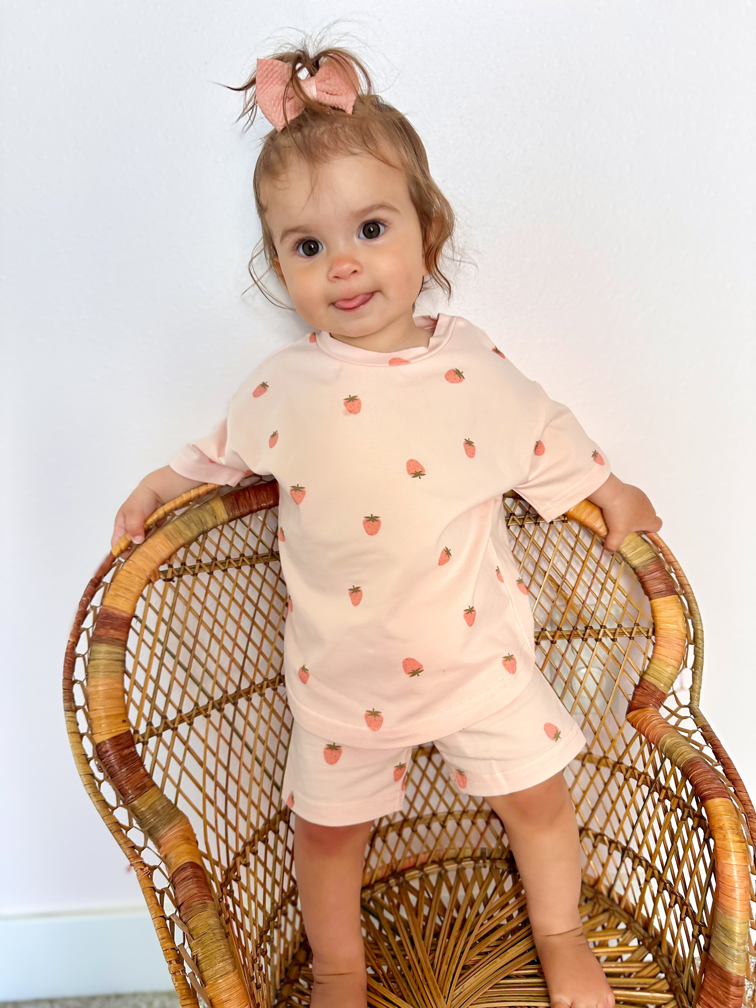 Shorts-Set aus Bio-Baumwolle mit Erdbeerdruck