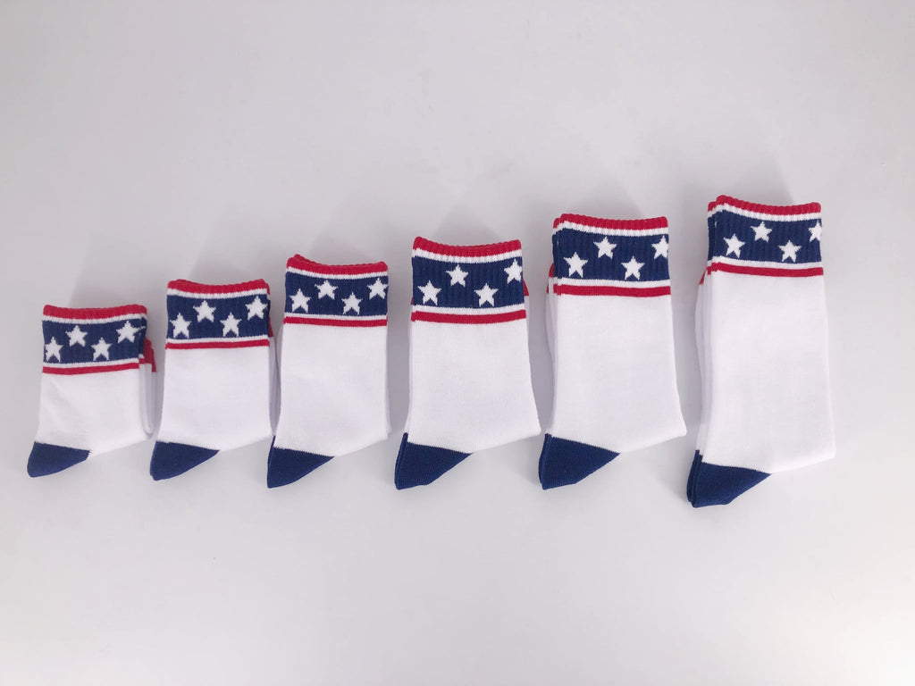 Stars and Stripes Socken zum 4. Juli – Größen für Babys, Kleinkinder, Kinder und Erwachsene