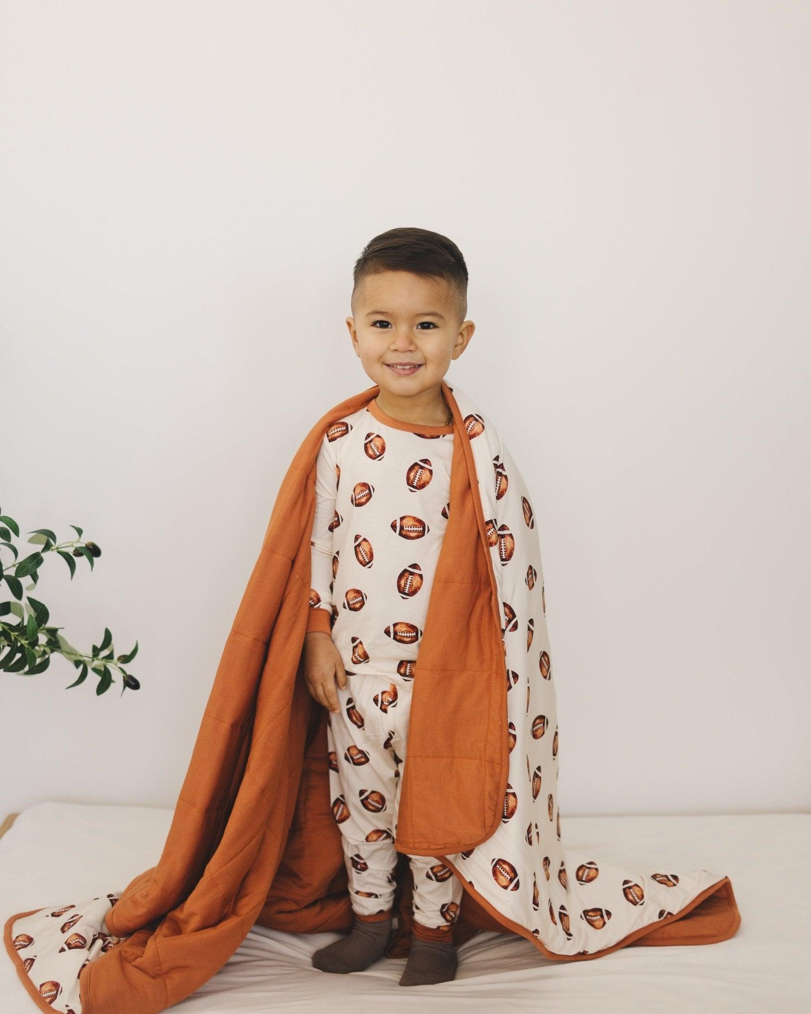 Bambusdecke mit Fußball-Print, gesteppt – 1.0 Tog
