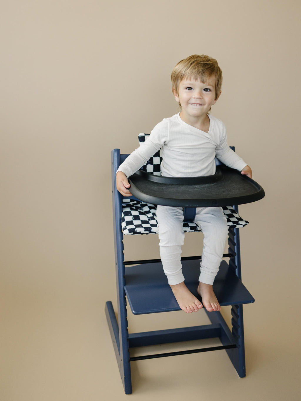 Schwarz-weiß kariertes Hochstuhl-Kissen – abwischbarer Stokke Tripp Trapp Bezug