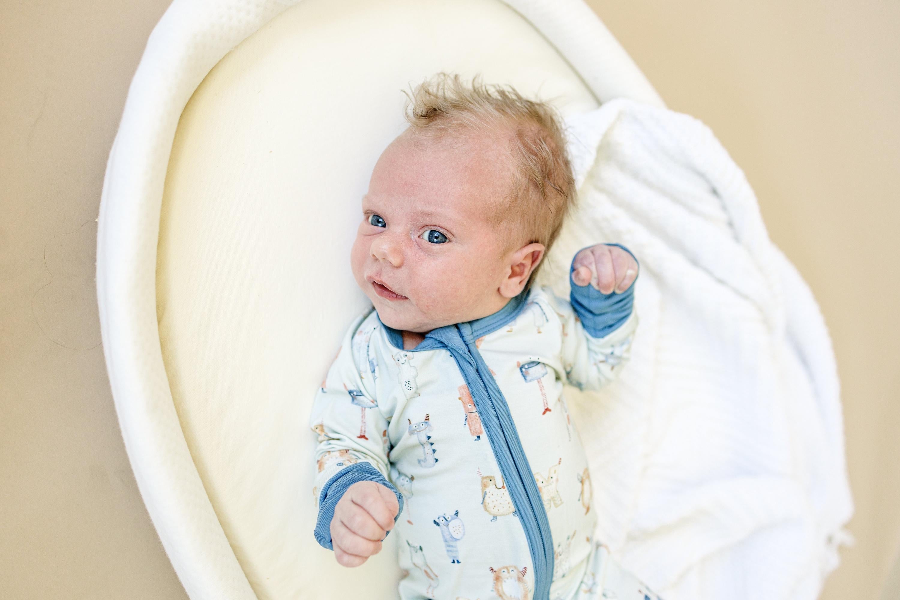 M wie Monster Bambus Strampler mit Reißverschluss – Halloween Baby Jungen Schlafanzug